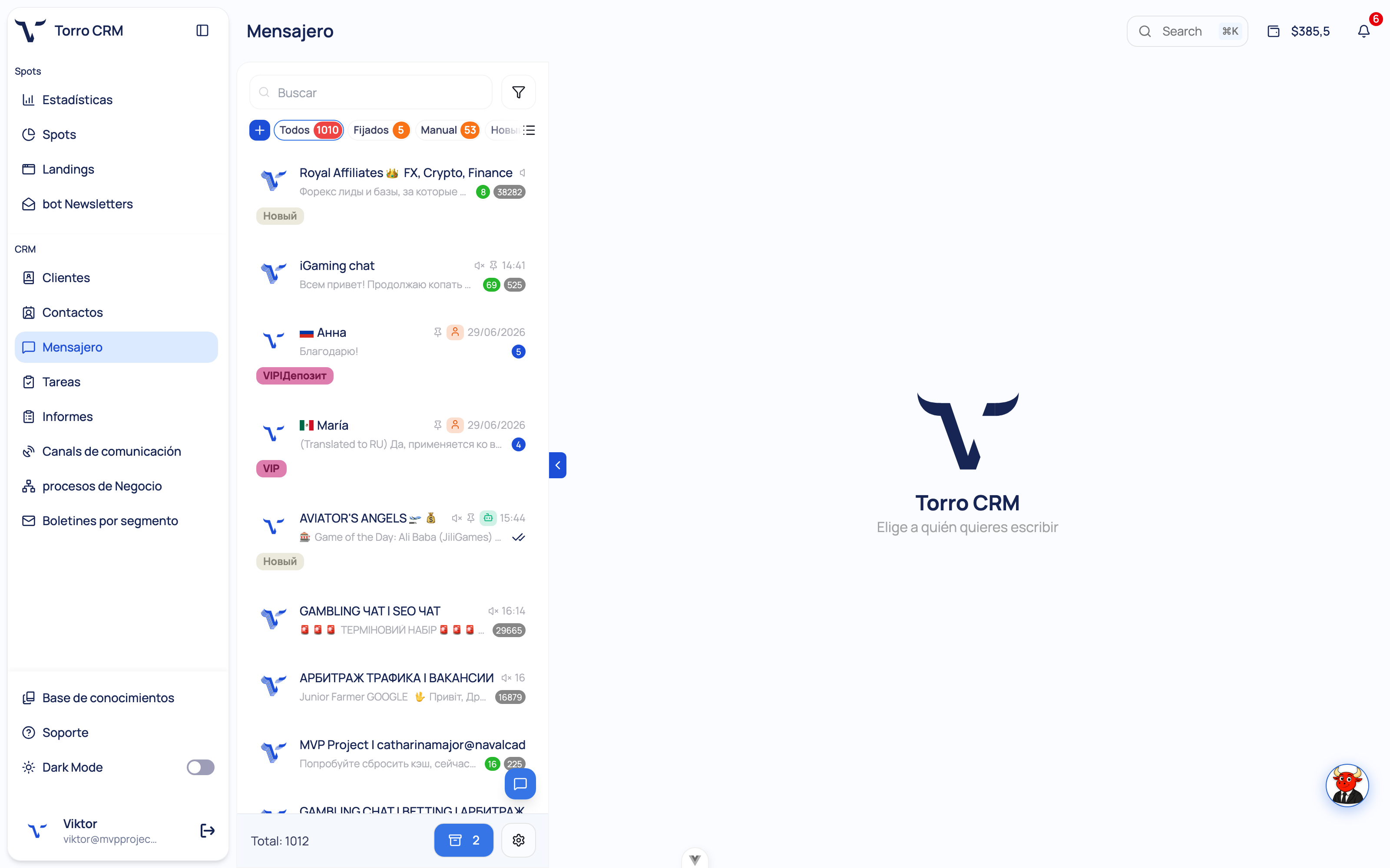 Bandeja unificada de Torro AI: conversaciones de Telegram y WhatsApp en una sola ventana.