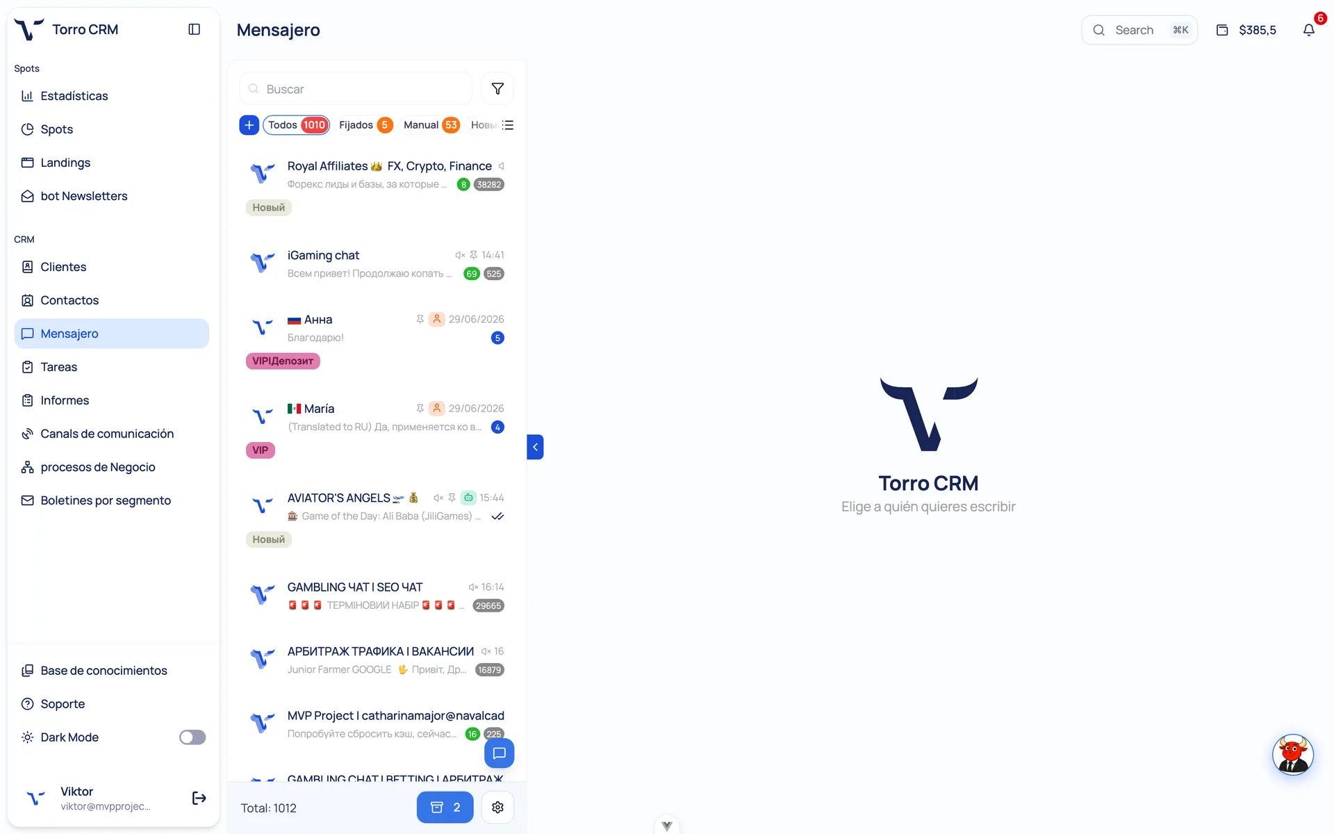 Bandeja unificada de Torro AI: conversaciones de Telegram y WhatsApp en una sola ventana.